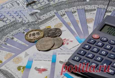 Атырауские учителя пока не получают 25% надбавку к заработной плате, которая должна начисляться с 1 января 2020 года. Об этом «АЖ» узнал от самих учителей.
