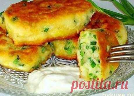 Самые ленивые пирожки с яйцом и зелёным луком за 10 минут