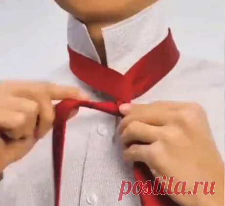 Кто ещё не умеет красиво завязывать галстук?😊✍🏻Сохраняйте себе