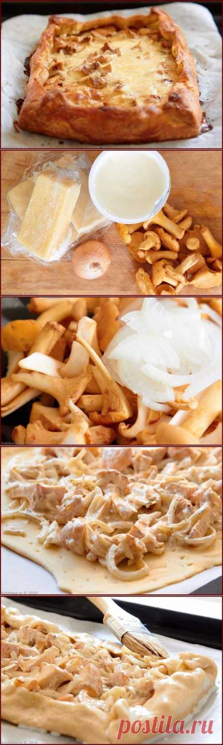ПИРОГ С ГРИБАМИ, СМЕТАНОЙ И СЫРОМ