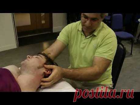 ▶ Strain counterstrain neck and shoulders. Massage techniques - YouTube