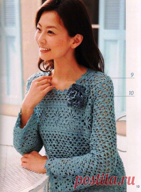 НАРЯДНЫЙ ДЖЕМПЕР С ЦВЕТКОМ.