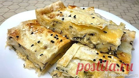 Ачма из лаваша Ингредиенты: 2 яйца, 2 стакана кефира, соль по вкусу, чёрный перец по вкусу, 250 гр. тёртого сыра, 1 пучок свежего укропа, 2 листа тонкого лаваша, сливочное масло,чёрный кунжут.Яйца разбить в глубокую миску, слегка взбить. Добавить кефир, соль, перец и перемешать. Один...