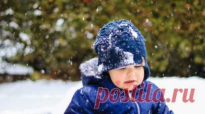 Врач Болибок объяснил, как распознать аллергию на холод. Аллергия на холод чаще всего проявляется в виде крапивницы при минусовых температурах, но может возникать даже при контакте с холодной водой, и за этим симптомом могут стоять другие заболевания. Об этом в беседе с RT заявил врач-аллерголог, иммунолог Владимир Болибок. Читать далее