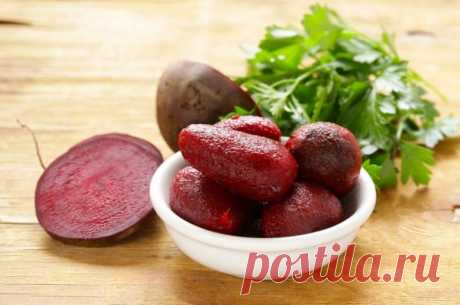 Как готовят свеклу в роскошных ресторанах, чтобы сэкономить время и не потерять её вкус / Домоседы