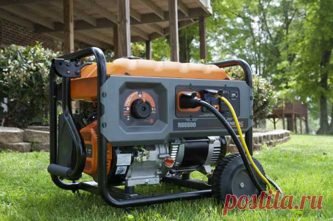 Выбираем бензиновый генератор: какой надежнее и дешевле? Электричество вне больших городов пропадает часто. Даже когда оно есть, напряжение может сильно меняться, например, по вечерам из-за высокой нагрузки: даёт о себе знать, что во многих местах сети...