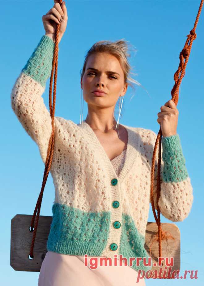 Двухцветный жакет со сквозным узором. Вязание спицами со схемами и описанием