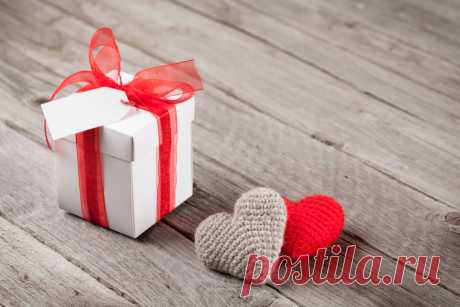 100 лучших подарков девушке от парня на 14 февраля: список. Что подарить любимой, бывшей, понравившейся девушке, коллеге, другу на День влюбленных и святого Валентина: идеи и варианты подарков. Каким подарком на День влюбленных удивить девушку?
