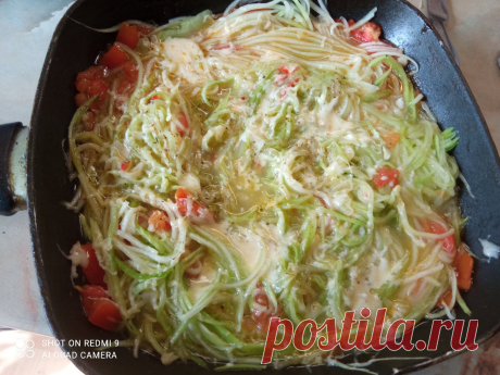 Спагетти из кабачков за 10 минут — такое вкусное блюдо вы еще не ели. Улетает на &quot;ура&quot;, не успеваю подавать | Блоггерство на пенсии | Яндекс Дзен