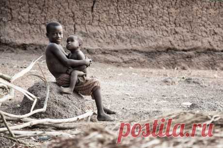 Счастливое детство: 13 документальных снимков о жизни в Африке