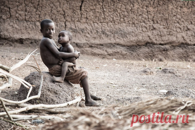 Счастливое детство: 13 документальных снимков о жизни в Африке