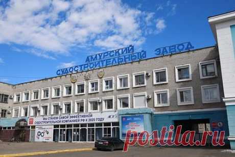 В России заложили корвет для ТОФ. На Амурском судостроительном заводе состоялась церемония закладки корвета проекта 20385 «Ретивый», который получит Тихоокеанский флот (ТОФ). Об этом со ссылкой на отдел информационного обеспечения ТОФ сообщает ТАСС. Предприятие проинспектировал главком ВМФ России адмирал Николай Евменов.