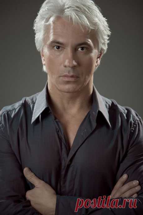 Dmitri Hvorostovsky &amp; a list of the male persuasion  /  Источник:  
operatoonity.com   |  Pinterest