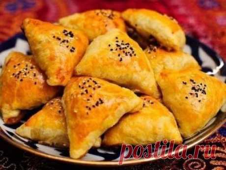 слоеная самса с курицей