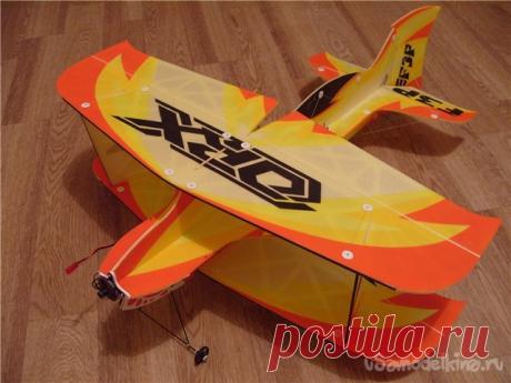 Бипланы проекта 6th «SIXTH» V4 Предлагаю Вашему вниманию серию моделей бипланов построенную пилотом-конструктором OLEGSS R, Novosibirsk.Начиная полеты в стандартных школьных спортзалах Автор пришел к выводу, что бипланы более всего подходят для обучения полетам в ограниченном пространстве. К неоспоримым преимуществам относятся,