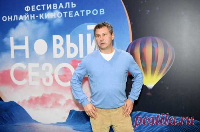 ТАСС: режиссер Сергей Попов попал в больницу после драки в Москве. Режиссер получил травму головы.