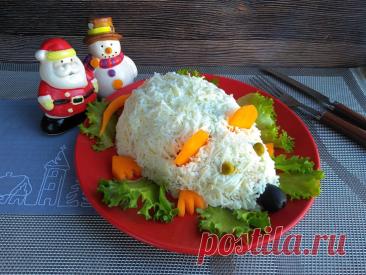 Салат «Белая крыса» В преддверии приближающегося нового года все актуальнее становится вопрос – что приготовить на праздничный стол?&nbsp;Хозяйка приближающего нового 2020 года по восточному календарю – белая металлическая крыса. Поэтому салат в виде символа года будет наиболее уместен и привлечет внимание...