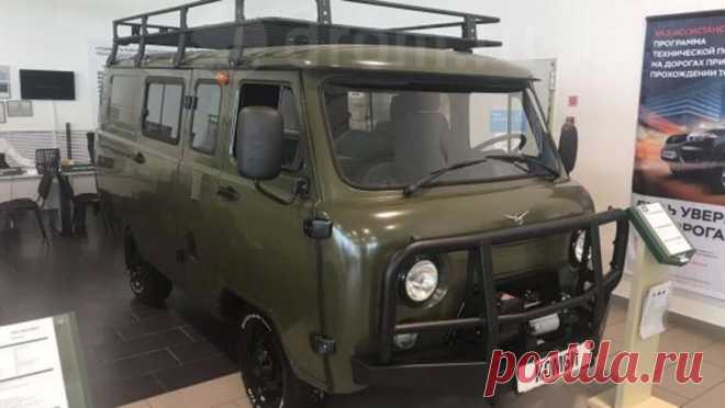 В российских автосалонах появилась новая версия уазовской «Буханки» - Комби Трофи