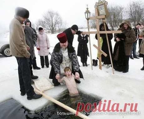 Не пожалеете! Приколы загнивающего Запада: жизненный мега ржач. Часть 2. 24 фотографии. Прочтите просто гениальные ржачные подписи под каждой фотографией. Информацию можно по-разному подавать. В США, например, получить в неблагополучном квартале пулю в лоб куда более вероятно, чем снять такие фото в России. По-нашему, сейчас мир загнивает уже весь!