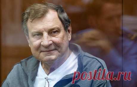 Экс-замминистра обороны Булгакова допросили по делу Иванова о растрате. Генерала армии арестовали по обвинению в особо крупном мошенничестве