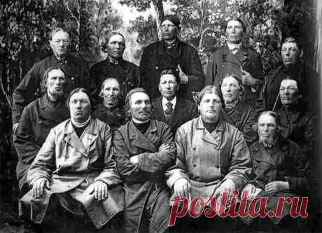 Почему в СССР засекретили суд над сектой скопцов - Любители истории - медиаплатформа МирТесен В Советском Союзе секты были редчайшим явлением и находились под строжайшим запретом. С ними боролись, сажая вожаков и вербуя активных сторонников. Кто они такие Скопцы (самоназвания – «белые голуби», «агнцы Божьи») – религиозная секта в царской России. Возникла в конце XVIII века. Основал ее...