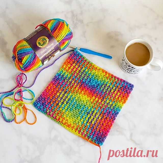 Get ready! @sewrella is working on color pooling with Color Waves - we can't wait to share the finished pattern with you!⠀
⠀
#colorpooling #crochet #crochetinspiration #crochetlovers #crochetersofinstagram #ilovecrochet #rainbow #colorwaves #lionbrand #lionbrandyarn