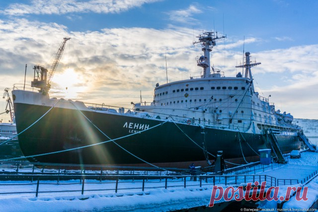 Внутри атомного 