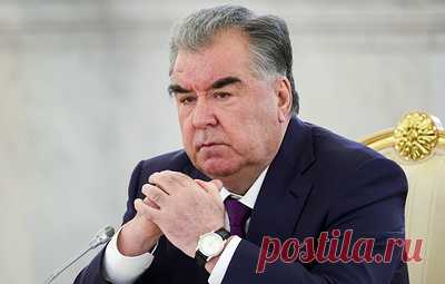 Президент Таджикистана примет участие в праздновании Дня Победы в Москве. Эмомали Рахмон уже отправился в РФ. сообщили в Душанбе