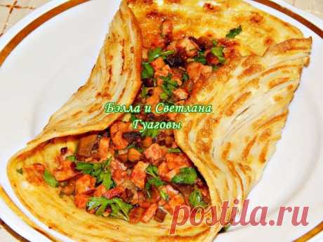 Макаронные трубочки с ветчиной и шампиньонами