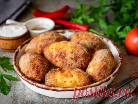 Куриные котлеты в аэрогриле Очень вкусно получаются куриные котлеты в аэрогриле. Я готовлю куриный фарш из филе самостоятельно. Но при желании можно приобрести готовый фарш у проверенного производителя.