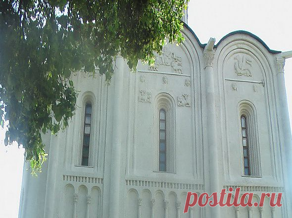 Храм Покрова на Нерли в селе Боголюбово, 7 км от Владимира