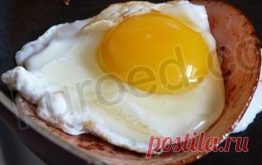 РЕЦЕПТЫ | Глазунья в колбасной чашечке