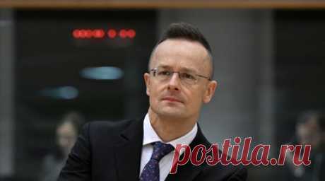 Index: главе МИД Венгрии Сийярто угрожали убийством перед встречей с Кулебой. В посольство Венгрии в Киеве пришло письмо на украинском языке с угрозами убийства в адрес главы венгерского МИД Петера Сийярто перед его встречей с главой МИД Украины Дмитрием Кулебой, назначенной на конец января. Об этом пишет издание Index. Читать далее