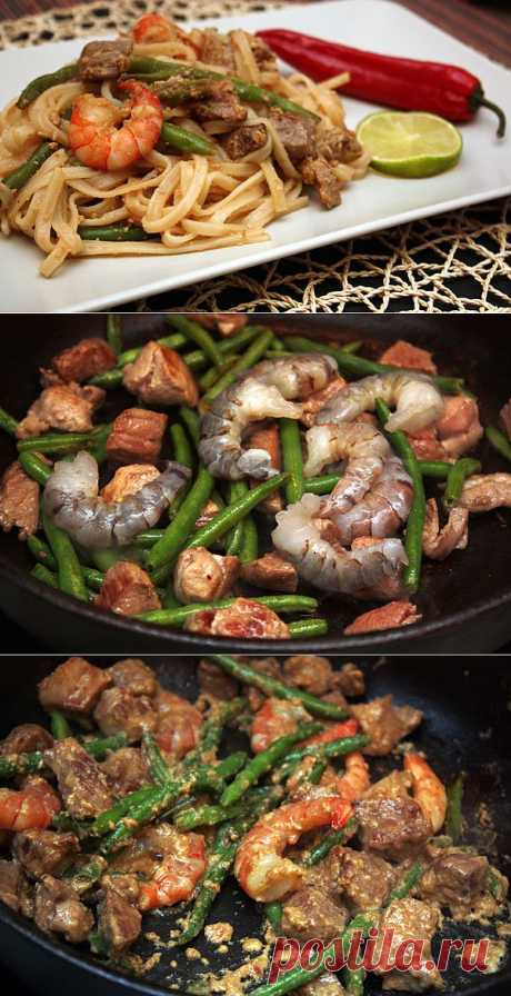 Рисовая лапша с мясом и креветками. Простой рецепт из тайской кухни.