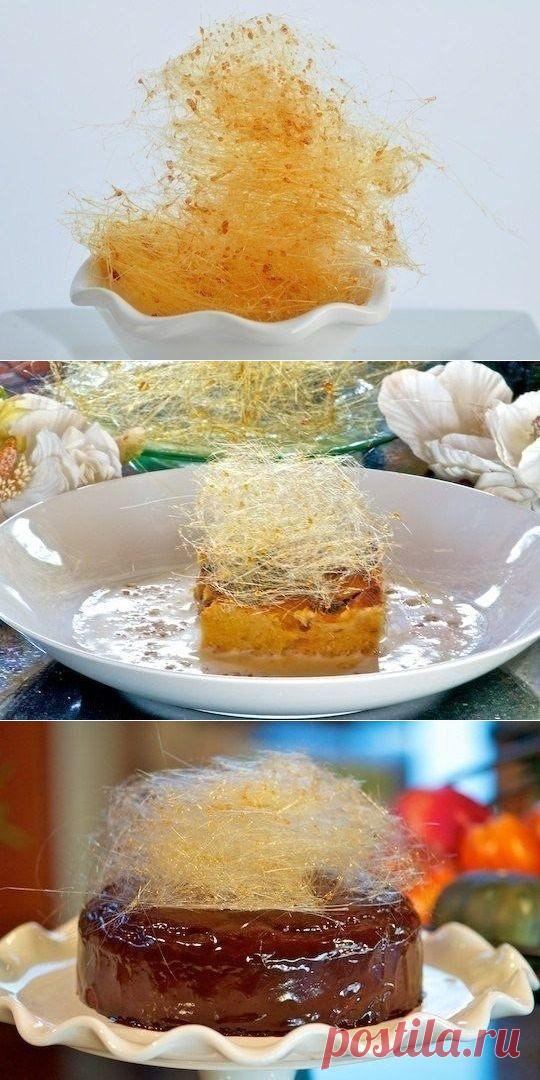 Как приготовить простая сахарная паутинка как украшение для десертов - рецепт, ингридиенты и фотографии