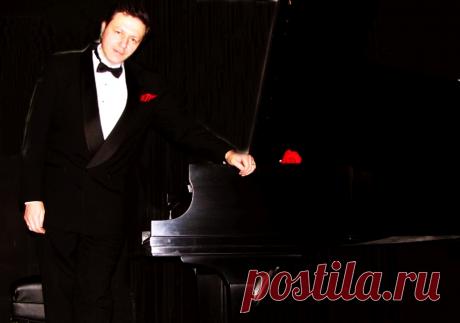 «Марш крылатых ракет» из цикла «Десять пьес для фортепиано» Владимира Сидорова (соч.14). Исполняет Леонид Борд. Стенвей-Холл. Нью-Йорк. 2008 г.