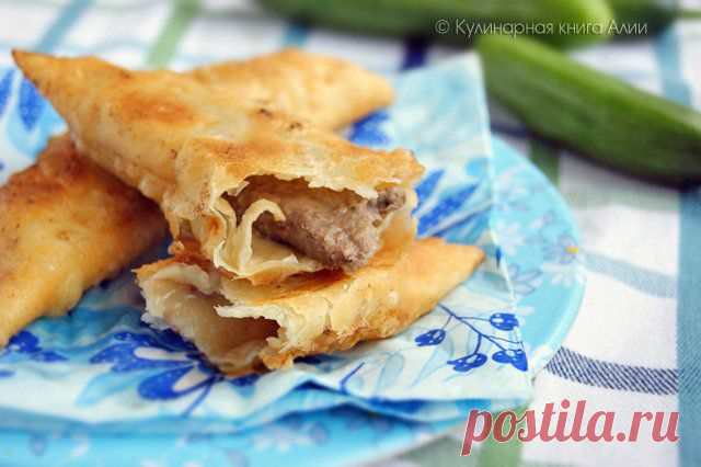 Чебуреки Крымские.