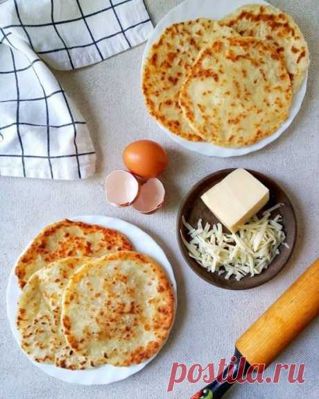 ​Горячие сырные лепёшки