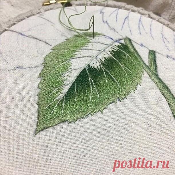Вышивание листьев