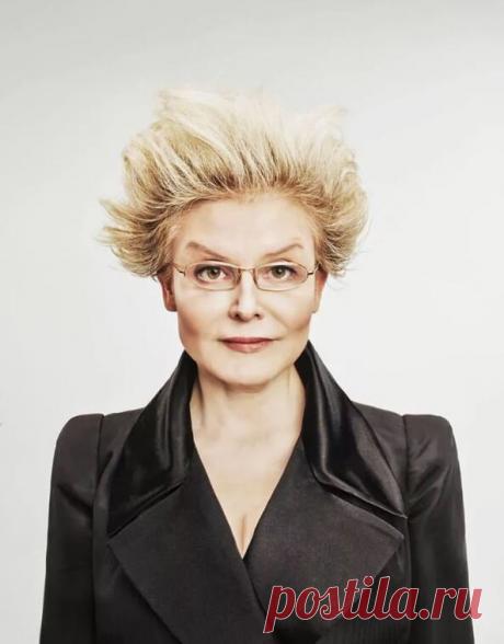 Считает себя «русской патриоткой», но живет в Америке. Шоу Елены Малышевой продолжает выходить в эфир | Не пропусти! ✪ В тренде | Дзен