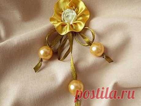 Вышиваем лентами брошь &quot;Роза с ягодками&quot; - Ярмарка Мастеров - ручная работа, handmade