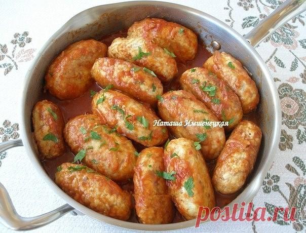 (Гречаники - обалденно вкусный рецепт для филе !  

Ингредиенты: 
- 500 гр филе (я использовала филе индейки, можно куриное) 
- 150 гр гречневой крупы 
- 2 яйца 
- 2 луковицы 
- 200 гр томатного соуса 
- соль, перец - по вкусу 
- мука для панировки 
- растительное масло для обжаривания