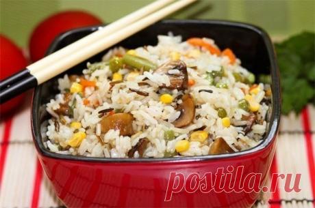 Невероятно вкусный рис с овощами и грибами Самостоятельное блюдо либо вкусный гарнир к мясу, рыбе и овощам!