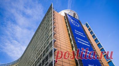 Постпредство России при ЕС раскритиковало планы ЕК по экспроприации активов. Планы Еврокомиссии по экспроприации активов России противоречат как международному праву, так и нормам самого Европейского союза. Об этом говорится в комментарии постоянного представительства России при ЕС. Читать далее