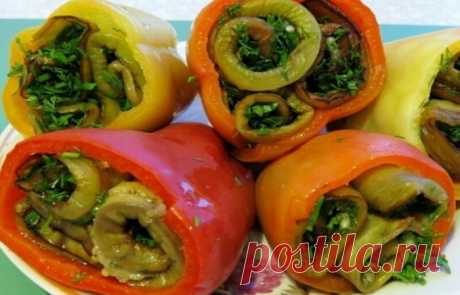 Перец фаршированный баклажанами — самая вкусная заготовка на зиму!