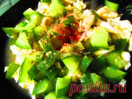 Салат огуречный с квашеной капустой «Весенняя свежесть»
Сегодня делаем вкусный салат огуречно-капустный. Этот салат «любит» наш желудочно-кишечный тракт, потому он «живой» и в нем есть все ферменты. Ингредиенты: 1. Огурец — 1 шт 2. Капуста квашеная — 2 стакана 3. Тмин — щепотка 4. Красный перец — щепотка 5. Имбирь молотый -щепотка 6. Масло оливковое — 1 ст.ложка Приготовление Берём квашеную капусту […]
Читай дальше на сайте. Жми подробнее ➡