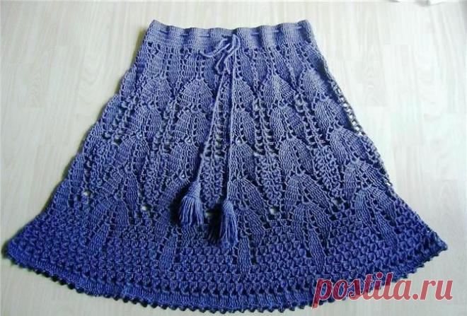 Темно-синяя юбка