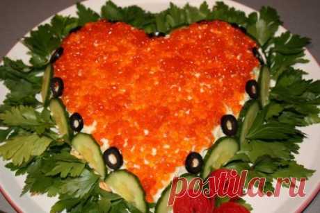 5 самых романтичных салатов на 14 февраля / Простые рецепты