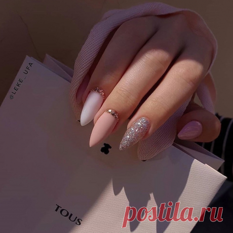 ✮
