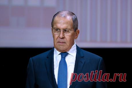 Японцы призвали к «безжалостным» действиям против России после слов Лаврова. Читатели интернет-портала Yahoo News Japan призвали к «безжалостным» действиям против России после слов главы МИД Сергея Лаврова, выступившего против совместной хозяйственной деятельности двух стран на Южных Курилах. Японцы считают, что необходимо менять дипломатию в отношении России.